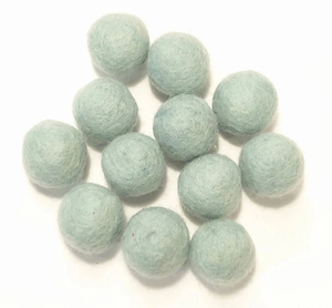 Boules de feutre en <span class=keywords><strong>laine</strong></span> mérinos <span class=keywords><strong>pure</strong></span>, taille personnalisée 1cm-5cm, finition mate, fournisseur en gros pour la matière première artisanale - Product Image 1