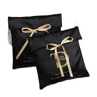 Pochette en satin noir de luxe Yitong avec logo personnalisé imprimé, pour emballer des perruques, des extensions de cheveux, des cosmétiques, des parfums, des cadeaux