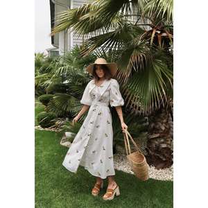 Vestido Casual Transpirable de Línea A con Cuello y Cinturón Floral Marrón para Celebraciones y Fiestas - Product Image 5