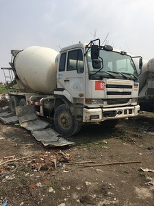 รถผสมคอนกรีตนิสสัน UD มือสอง พร้อมปั๊มมอเตอร์และเครื่องยนต์ รุ่นปี 2016 กำลังผลิต 120 ลูกบาศก์เมตร ขาย - Product Image 2