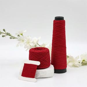 Filato voluminoso in misto cotone e acrilico 16S/2 tinto, morbido, spesso e caldo per maglieria per bambini e capi invernali pesanti. - Product Image 5