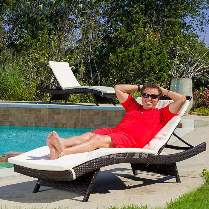 Fauteuil inclinable à cadre en acier B 1 avec coussin