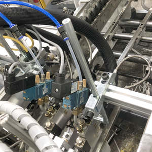 [] Máquina encoladora de carpetas de cuatro y seis esquinas estándar CE Máquina encoladora de carpetas inferiores de bloqueo automático - Product Image 5