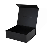 Boîtes d'emballage en papier de carton pliables magnétiques noires de luxe personnalisées pour sous-vêtements chaussettes vêtements chapeau avec logo UV