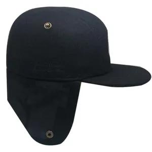 Özel tasarım yeni varış Trapper şapka kış 5 Panel Snapback kap Earflaps ile