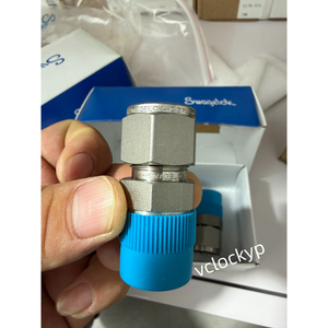ข้อต่อท่อ Swagelok รุ่น HC-810-1-8 ขนาด 1/2 นิ้ว MNPT ใหม่ - Product Image 1