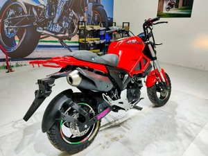 Motos miniatures, scooters à essence et petites voitures de sport d'occasion populaires en Europe - Product Image 5