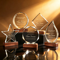 Trophée en cristal transparent avec base en bois gravée sur mesure, forme personnalisée, pour cérémonie de remise de prix, souvenir d'honneur