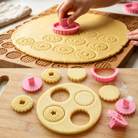 Juego de Cortadores de Galletas Redondos con Borde Festoneado, Moldes para Galletas Rellenas en Forma de Estrella, Corazón, Cuadrado y Círculo, Lindos Cortadores de Galletas para Sándwiches