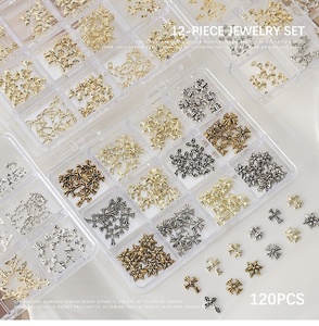 120 pièces / 1 boîte – Patchs d'<span class=keywords><strong>ongles</strong></span> en croix vintage foncés style Y2K, en alliage métallique avancé, décorations 3D en croix or et argent - Product Image 3