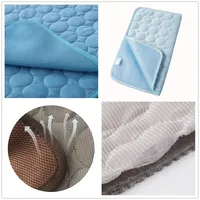 Tapis rafraîchissant pour chien extra large pour grands chiens, coussin rafraîchissant en soie glacée pour animaux de compagnie, lavable et durable, couverture rafraîchissante pour chats et chiens, tapis de canapé