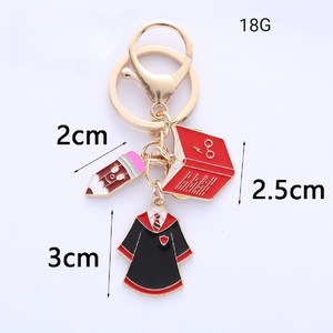 Portachiavi in Metallo Smaltato per Studenti e Laureati, Regalo di <span class=keywords><strong>Laurea</strong></span> Stagionale, Moschettone Promozionale - Product Image 6