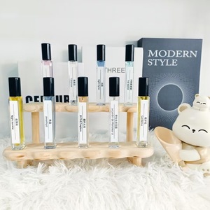 น้ำหอมแบรนด์หรูขายดี กลิ่นดอกไม้ ขนาดทดลอง 10 มล. กลิ่นหอมอ่อนๆ ติดทนนาน แบบสเปรย์ - Product Image 3