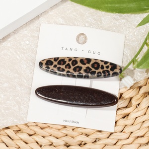 กิ๊บติดผมลายเสือดาวสีน้ำตาลกาแฟ กิ๊บปากเป็ดทรงเรขาคณิตสีสันตัดกัน ชุดกิ๊บติดผม ขายส่งอุปกรณ์เสริมผม - Product Image 4