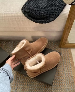 Nouvelles Bottes Rétro Tricotées Personnalisées de Haute Qualité pour Hommes 2026, Chaussures en Coton, Bottes de Neige Chaudes en Laine, Hiver - Product Image 1