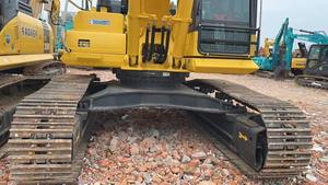 Excavadora Usada Komatsu PC450-8, PC450 de 45 Toneladas, Maquinaria Pesada para Movimiento de Tierras, Excavadora Hidráulica de Orugas en Stock para la Venta - Product Image 3