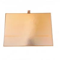 Sac cadeau en papier avec bande dorée personnalisée, poignée en corde de papier torsadée, sac de shopping en papier de luxe pour l'emballage de coffrets cadeaux cosmétiques