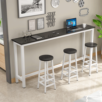 Nouvelle conception moderne : Table de bar rectangulaire longue en panneaux de particules de bois avec structure métallique et tabourets pour la maison