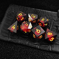 Tout nouveau dés liquides à noyau rouge dés en résine transparente à tranchants accessoires de jeu de table ensemble de dés en résine du MDN