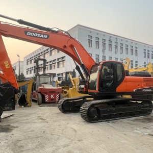 Excavadora Usada Doosan DX340LC-9C, Pocas Horas de Trabajo, Sin Remodelación, Duradera y Resistente, Rentable, Lista para la Construcción - Product Image 3