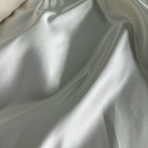 <span class=keywords><strong>Satin</strong></span> de soie Duchess, <span class=keywords><strong>satin</strong></span> de soie <span class=keywords><strong>blanc</strong></span> 26,5 mm pour robe de mariée en soie - Product Image 2
