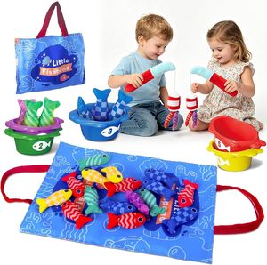 Jeu de pêche Montessori EPT avec poissons en tissu, tasses empilables et tapis de rangement pour tri de couleurs, pour bébés et tout-petits - Product Image 1