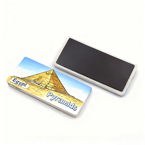 Imán de Resina para Refrigerador con Diseño de Paisaje Rural, Hecho a Mano, Regalo de Viaje - Product Image 2