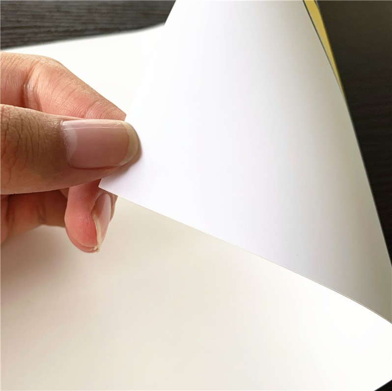 vinyle autoadhésif pour impression jet d’encre