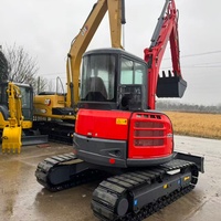 Excavatrice compacte sur chenilles Yanmar VIO55 d'occasion de 5,5 tonnes à queue zéro avec moteur à économie de carburant, accessoires et personnalisation disponibles