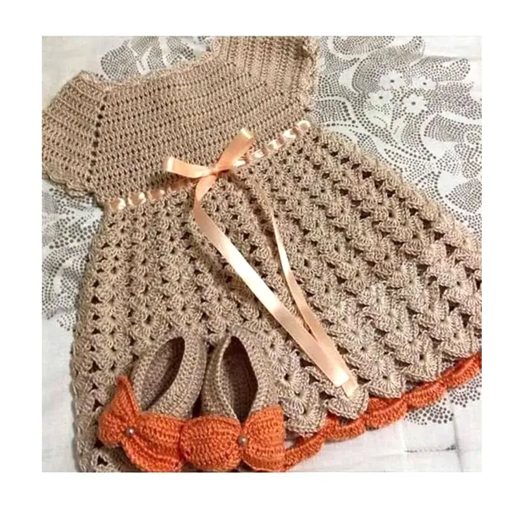 थोक बुटीक लड़की कपास बुनाई दिलाना डिजाइन Crochet के बच्चे पोशाक Crochet के साथ जूते