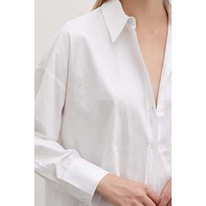 Camisa Blanca de Popelina con Botones para Mujer, Blusa Clásica para el Día a Día, Estilo Simple, Manga Larga - Product Image 1