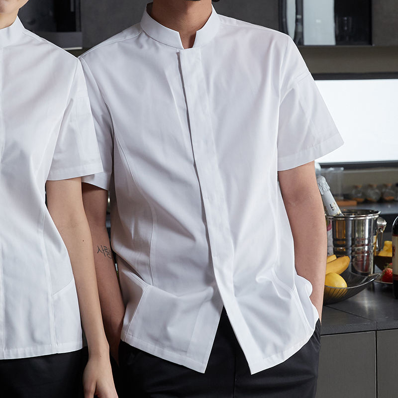 White top with short sleeves