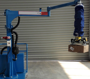 رافعة هوائية متنقلة بقدرة 30-300 كجم مع أنبوب شفط دوار 240 درجة وذراع قابل للطي - Product Image 2