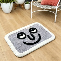 Petit tapis de jeu irrégulier, tufté à la machine, mini-tapis de chaise de gaming, tapis doux en peluche en forme de personnage pour la décoration de la salle de jeux