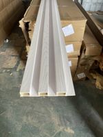 Panel de Pared de Listones WPC, Rejilla Acanalada, Resistente al Agua y a los Arañazos, Compuesto de Madera y Plástico para Decoración Comercial y de Oficinas