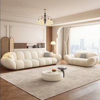 Canapé droit moderne et moelleux en tissu, sectionnel, à profil bas, pour salon et appartement