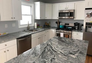 Trung quốc Tự Nhiên Đá Đen Juparana Granite Ngói với Bề Mặt Được Đánh Bóng Cho Phòng Khách - Product Image 6
