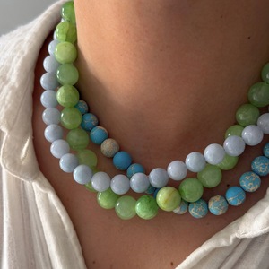 Collana di Perle in Pietra Naturale 8-10mm, Collana di Perle Rotonde Colorate, <span class=keywords><strong>Gioielli</strong></span> in Acciaio Inossidabile PVD, Regalo per Donne - Product Image 2