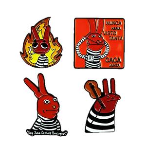 Broche Lapin <span class=keywords><strong>de</strong></span> la série animée <span class=keywords><strong>Prison</strong></span> <span class=keywords><strong>Break</strong></span> avec design effet goutte d'huile, accessoire <span class=keywords><strong>de</strong></span> sac à dos en alliage, badge animalier mignon en forme <span class=keywords><strong>de</strong></span> lapin, vente en gros - Product Image 5