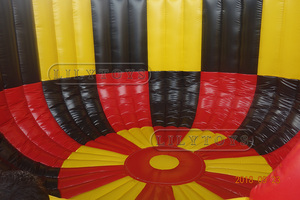 ISO Nhà Máy Chuyên Nghiệp Giá 0.55Mm Pvc Inflatable Xoay Trò Chơi Tương Tác Với IPS Systern Cho Người Lớn - Product Image 6