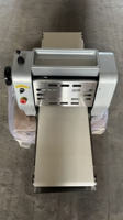 Machine à rouler la pâte professionnelle Aish Baladi pour l'aplatissement du Khobz et le traitement de la pâte Batbout