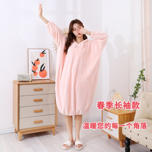 Peignoir à capuche en polaire corail pour femme, manches longues, chaud, automne-hiver, rose cerise, doublé, style décontracté - Product Image 1