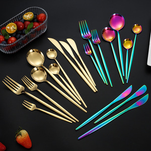 Juego de cubiertos de acero inoxidable, cuchillo para carne, tenedor, cuchara para postre, cuchara para helado de mango largo, vajilla de estilo portugués para fiestas, duradera - Product Image 1