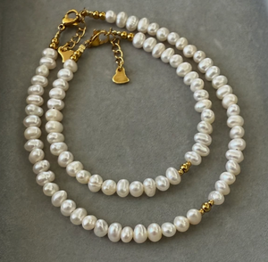 Nuevo y Moderno Collar y Aretes de Cuentas de Perlas Naturales y Pulsera de Perlas en Acero Inoxidable Chapado en Oro de 18K - Product Image 2