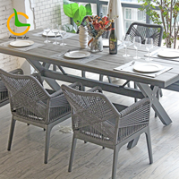 Table et chaises de jardin 6 places en aluminium robuste pour l'extérieur