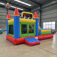 Château gonflable commercial personnalisable en PVC de 0,55 mm avec toboggan aquatique ou sec et souffleur inclus