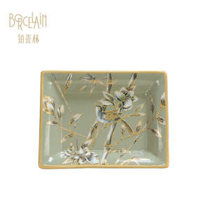 Nouveauté bibelot décoratif en porcelaine Artware boîte à bijoux en céramique à bordure dorée et verte pour la décoration intérieure - Product Image 2