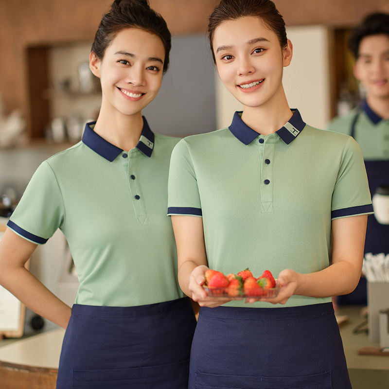 สีเขียวถั่ว