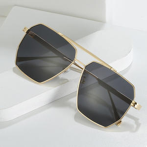 Gafas de Sol de <span class=keywords><strong>Aviador</strong></span> Color Dorado, Gafas de Sol Retro de Metal con Doble Puente Dorado para Hombre - Product Image 2