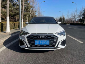 <span class=keywords><strong>Audi</strong></span> <span class=keywords><strong>A3</strong></span> <span class=keywords><strong>Sportback</strong></span> 35 TFSI 2023 d'occasion, voiture pas chère, 5 portes, 5 places, berline, voiture d'occasion - Product Image 2